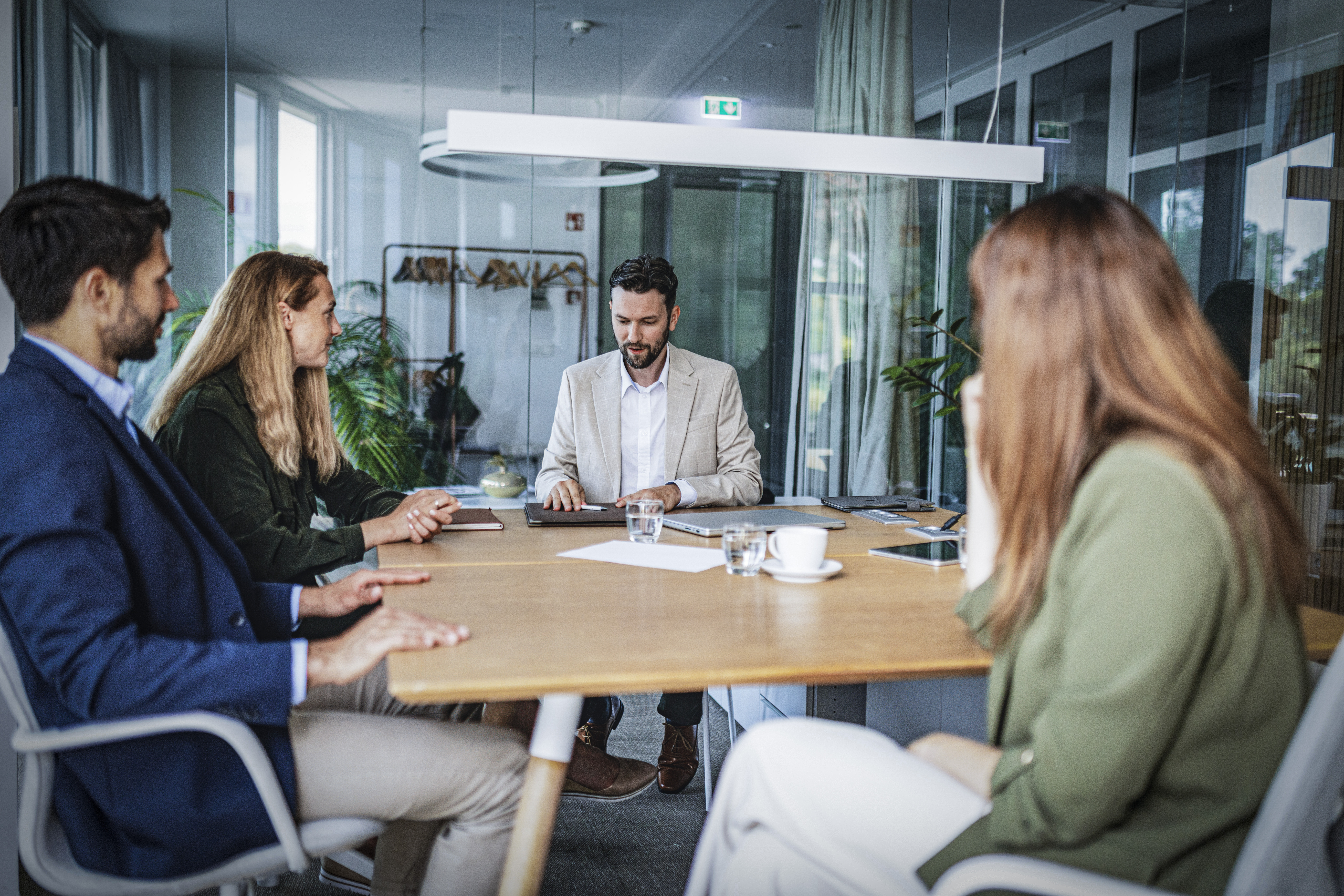 Mennesker i møte med hverandre
