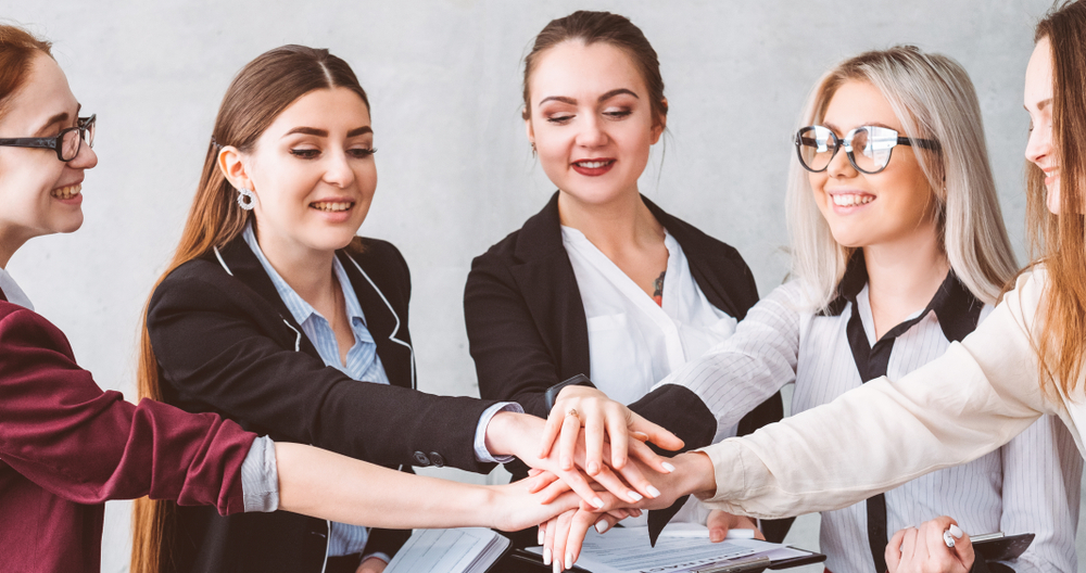 Mennesker som hilser